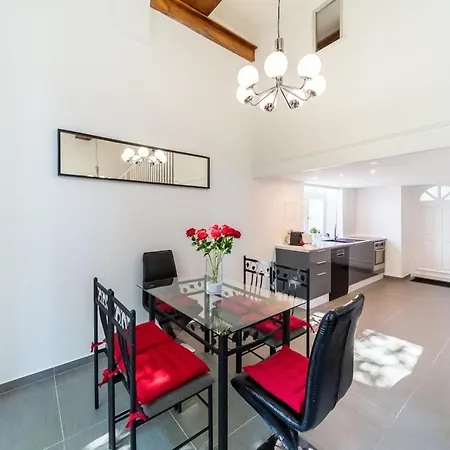 The Charming Fleury 2 Bedrooms Oullins Buitenkant foto